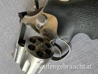 Smith & Wesson 686-4 - 2,5" - mit Holster