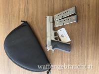 Smith & Wesson 1006 10mm Auto