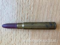 Patrone 8x57mm mit Holzgeschoß