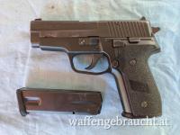 Sig Sauer P228 9mm Luger date code JK (1989, erstes Jahr der Fertigung) Made in West Germany