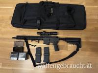 IWI AR 15 mit Waffenschrank und Zubehör 