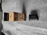 Strike Industries Angled Vertical Grip, Short