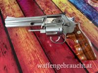 Smith & Wesson