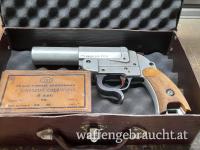 Leuchtpistole. Signalpistole. Deutsches - Bundes - Heer.