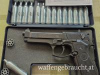 BERETTA 92 FS Vollmetall CO2 Luftpistole  4,5mm. Brüniert. Top Zustand. Raum Mödlingg