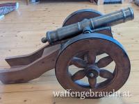 KANONE. Modell-Böller-Vorderladerkanone