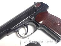 Makarov 9mm / 2 Magazine / Holster