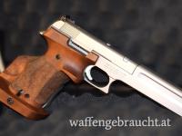 Smith & Wesson Model 2206