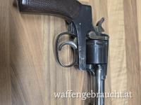 Rast und Gasser mit Hülsen, Munition und Matritzensatz