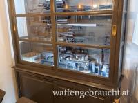 Antiker Waffenschrank ca 1930 mit Beleuchtung 