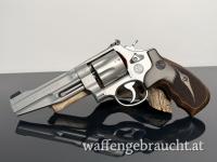 Smith & Wesson Mod. 627 Performance Center Kal. .357 Mag. – 8 Schuss, 5″ Lauf, neuwertig
