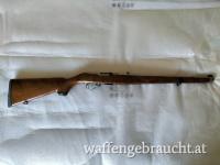 Ruger Modell 10/22-Long Rifle Stainless Steel Karabiner/Halbautomat mit Zubehör Klappschaft sowie Magazin