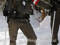 Deko Einsatzmänner aus Pressspan und Puppen aus Plastik