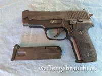 Sig Sauer P228 m. Ersatzmagazin