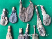 Uralt-Schrotbeutel /Pulverhorn