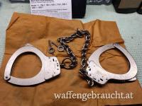 Smith & Wesson Handschellen 100 Silber J01413