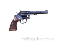 gebr. SMITH & WESSON Revolver Mod. 17, 6" mit Holzgriff, Zustand: Gut