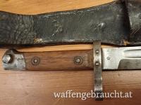 Österr. Bajonett M95 mit feldgrüner Scheide (Degen, Schwert, kuk, k.k.)