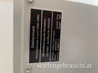 Verkaufe komplett set Jagd waffen mit Schrank und Munition!!
