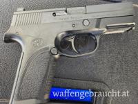 Surplus-Behördenpistole: FNH USA FNP-9 DAO (9x19 mm)