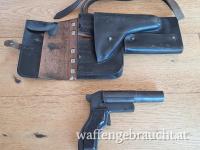 Leuchtpistole Shpaghin DDR, Hersteller Radom, mit Tasche