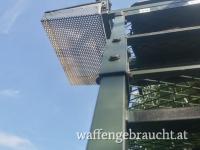 Hochstand mit 2 Ablagefächern