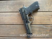 Beretta 92 Combat Stock mit Beretta Xtreme S Teile