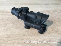 Trijicon ACOG TA02 4x32 Crosshair rot .223/5,56 Zielfernrohr ideal für Steyr AUG, AR-15, AK47 usw.