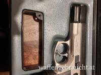 CZ75