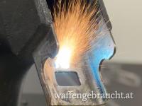Wir führen Kennzeichungen von Teilen & Schusswaffen mittels Laser durch